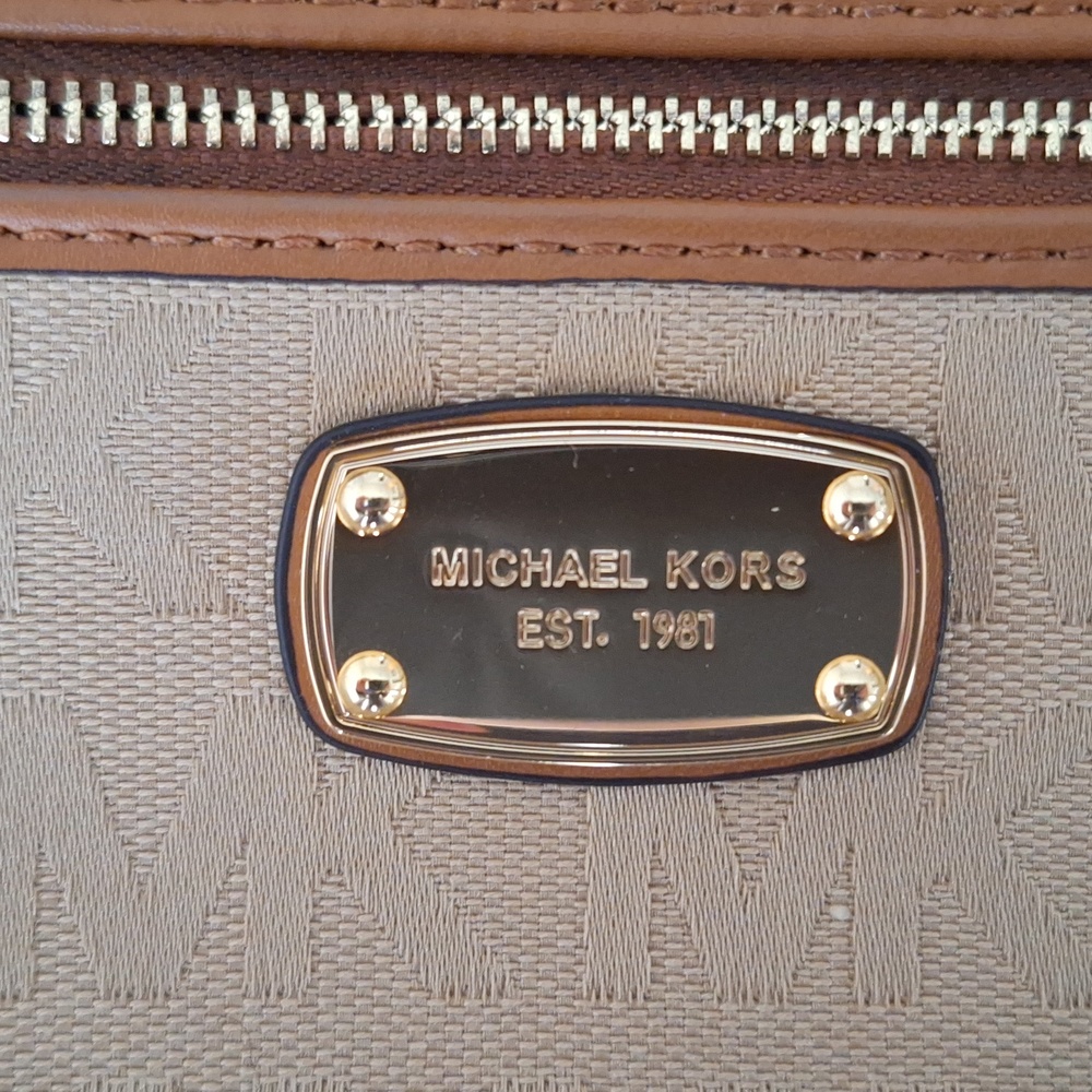 Michael Kors - Picture 2 of 5